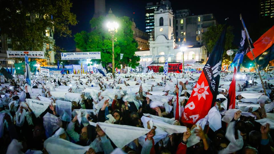 Masiva marcha en contra del 2x1 en Argentina - Partido Socialista de ...